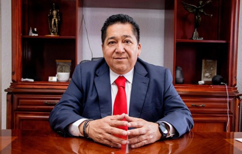 Dr. Carlos Tiburcio Mattínez Martínez, Director del TecNM Cancún